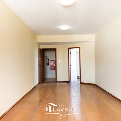 Quarto com armários